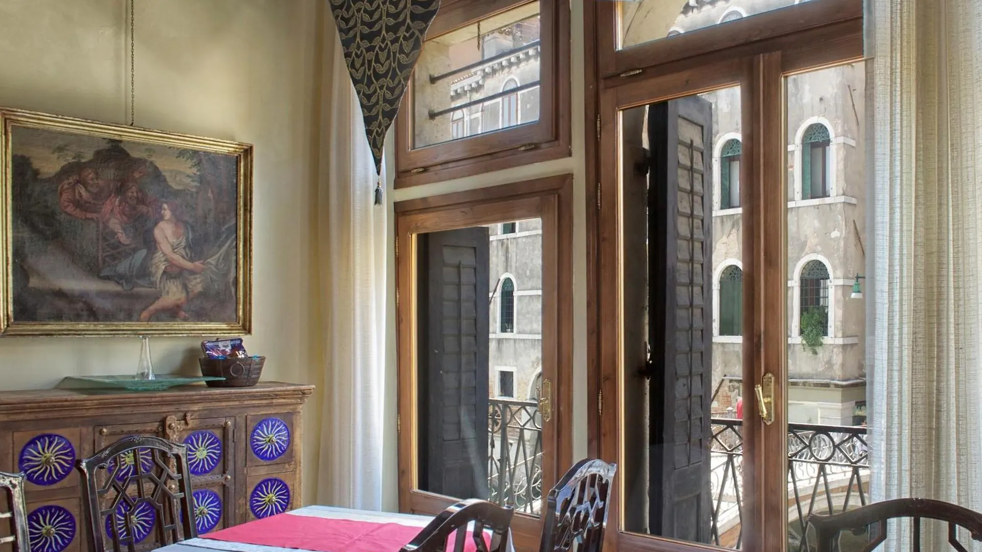 B&B San Firmino Canal View Venice