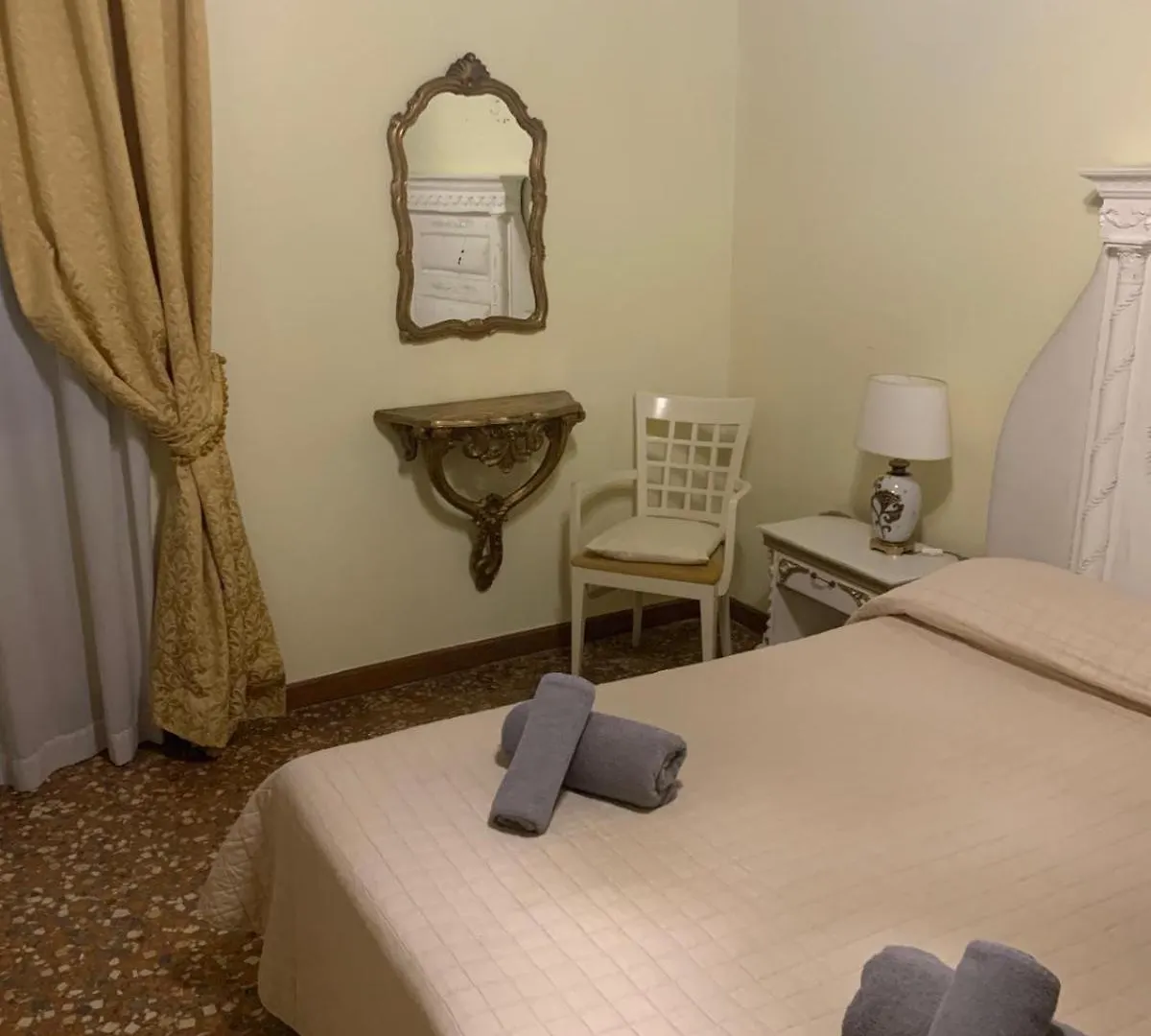 B&B San Firmino Canal View Venice Bed & Breakfast