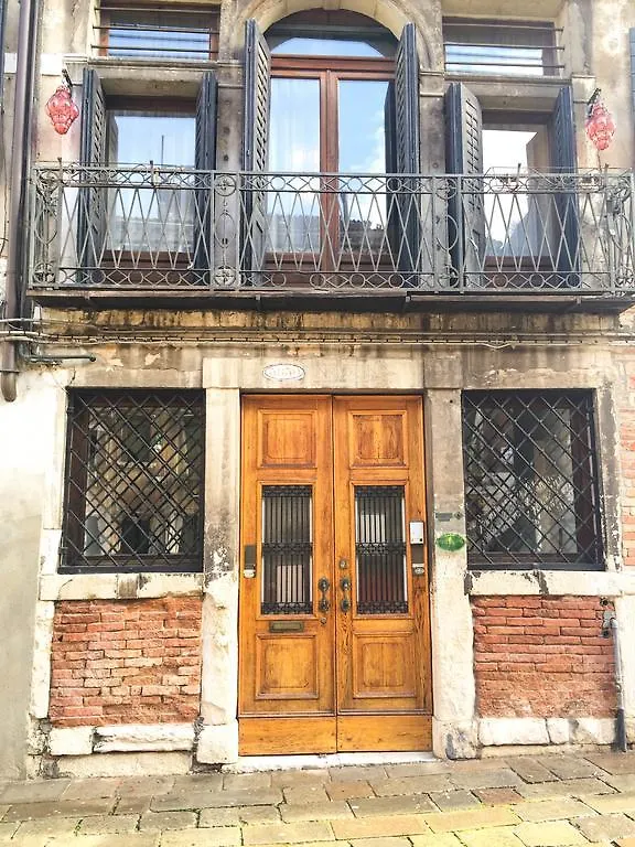 B&B San Firmino Canal View Venice