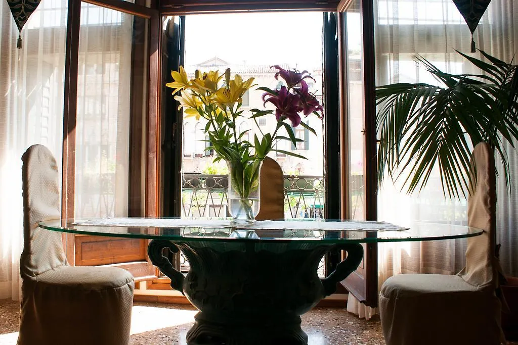 ヴェネツィア B ＆ B サン フィルミノ Bed & Breakfast イタリア