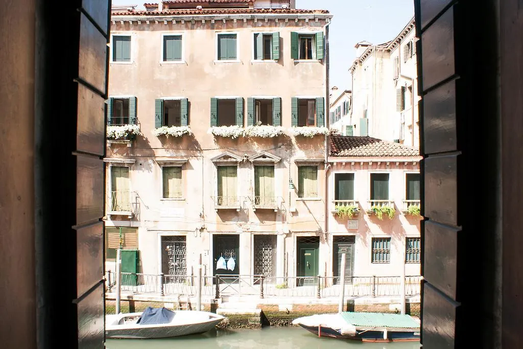 B&B Luxury San Firmino Canal View Venedig 2*,  Italien