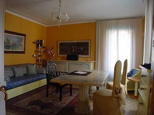 ヴェネツィア B ＆ B サン フィルミノ Bed & Breakfast イタリア